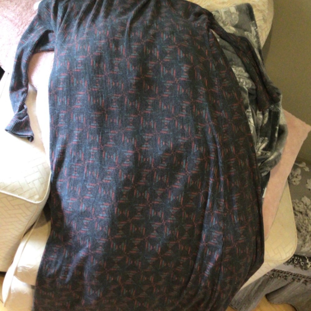 Lularoe Throw - image 3